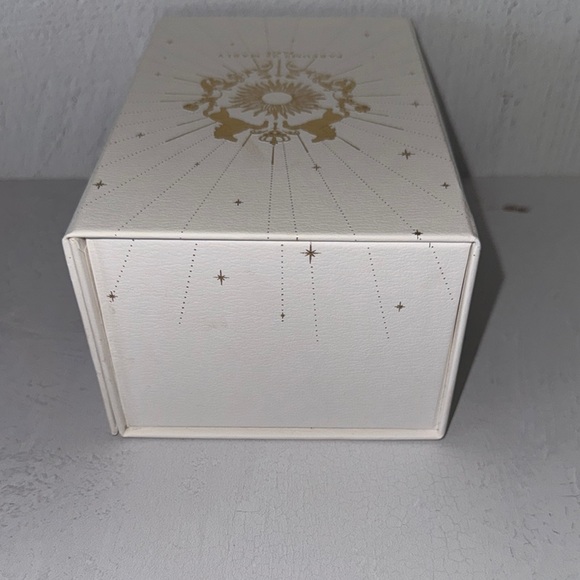 Parfums de Marly Paris storage Box - Picture 9 of 13
